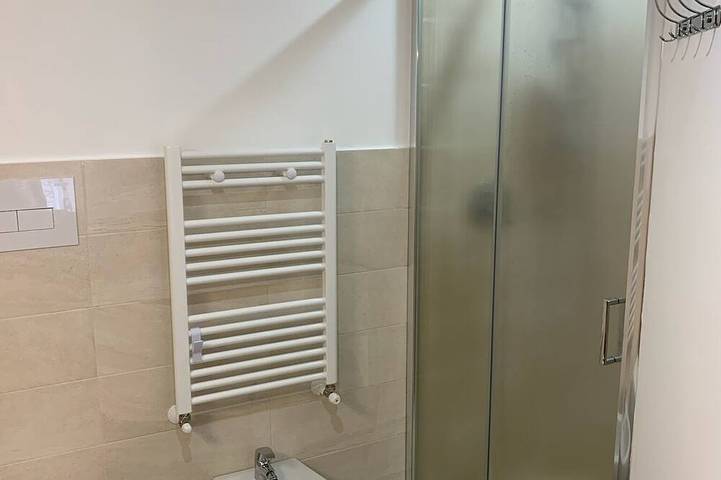 Appartamento intero, Appartamento in centro vicino stazione con posto auto privato in Reggio di Calabria, Provincia di Reggio Calabria