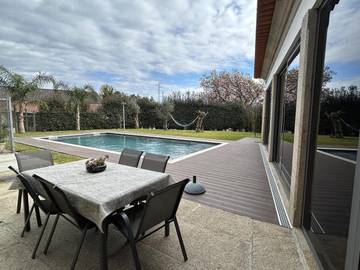Gîte pour 4 personnes, avec piscine ainsi que jardin et vue dans Vila Verde