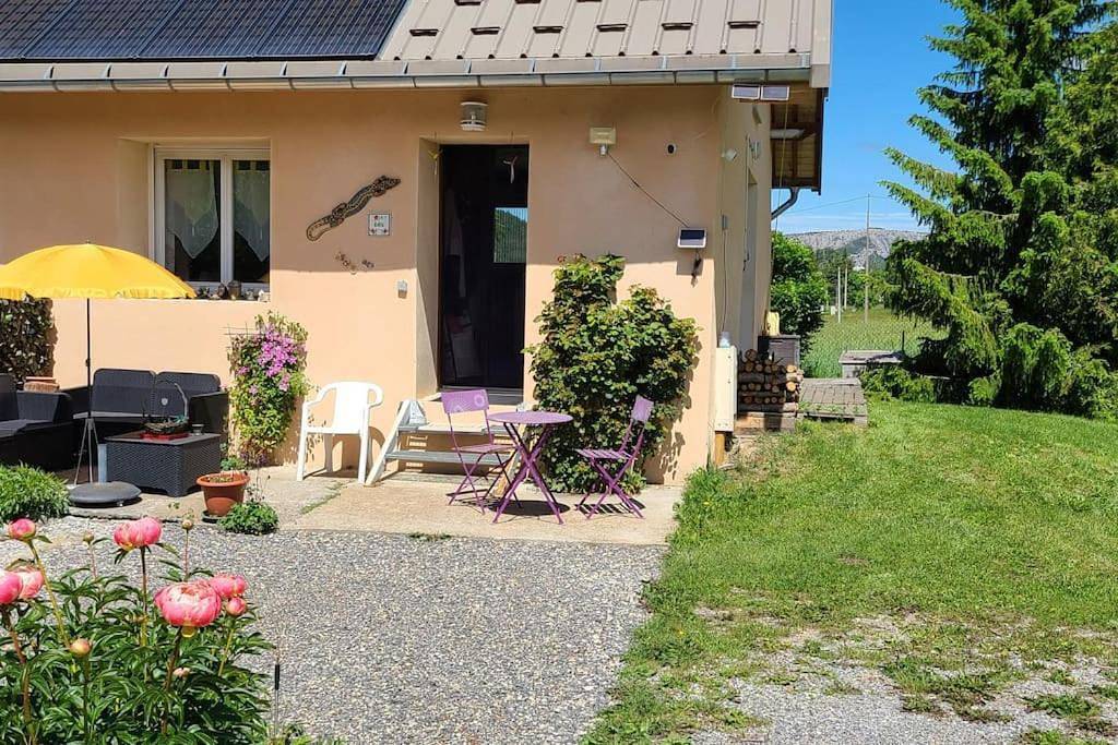 Three-Bedroom House in Selonnet, Alpes-de-Haute-Provence