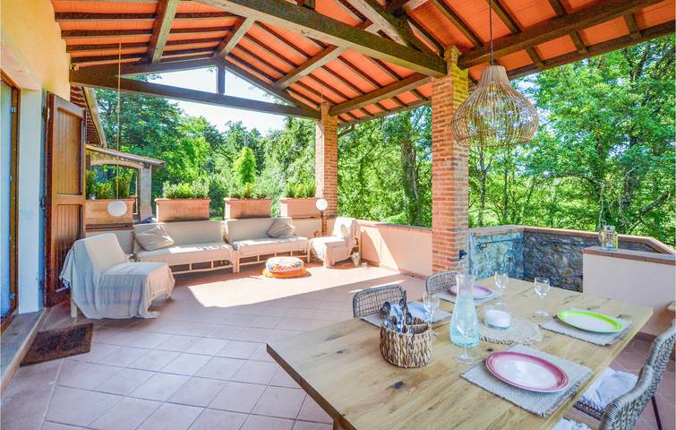 Appartamento vacanze per 5 persone, con giardino e terrazza, adatto a famiglie con bambini - 1