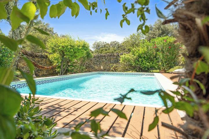 Location de vacances pour 4 personnes, avec jacuzzi et jardin à Castillon-du-Gard - 3