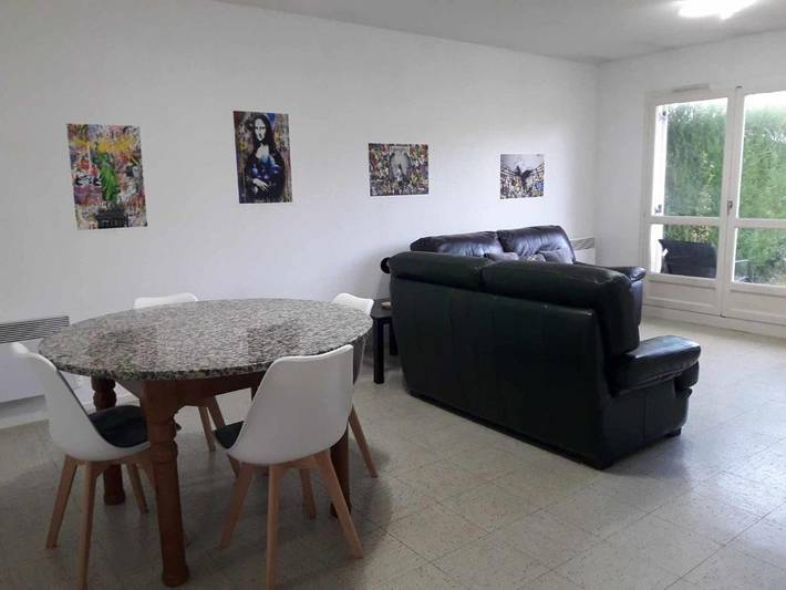 Location de vacances pour 6 personnes, avec Terrasse et Jardin à Dampierre-en-Burly