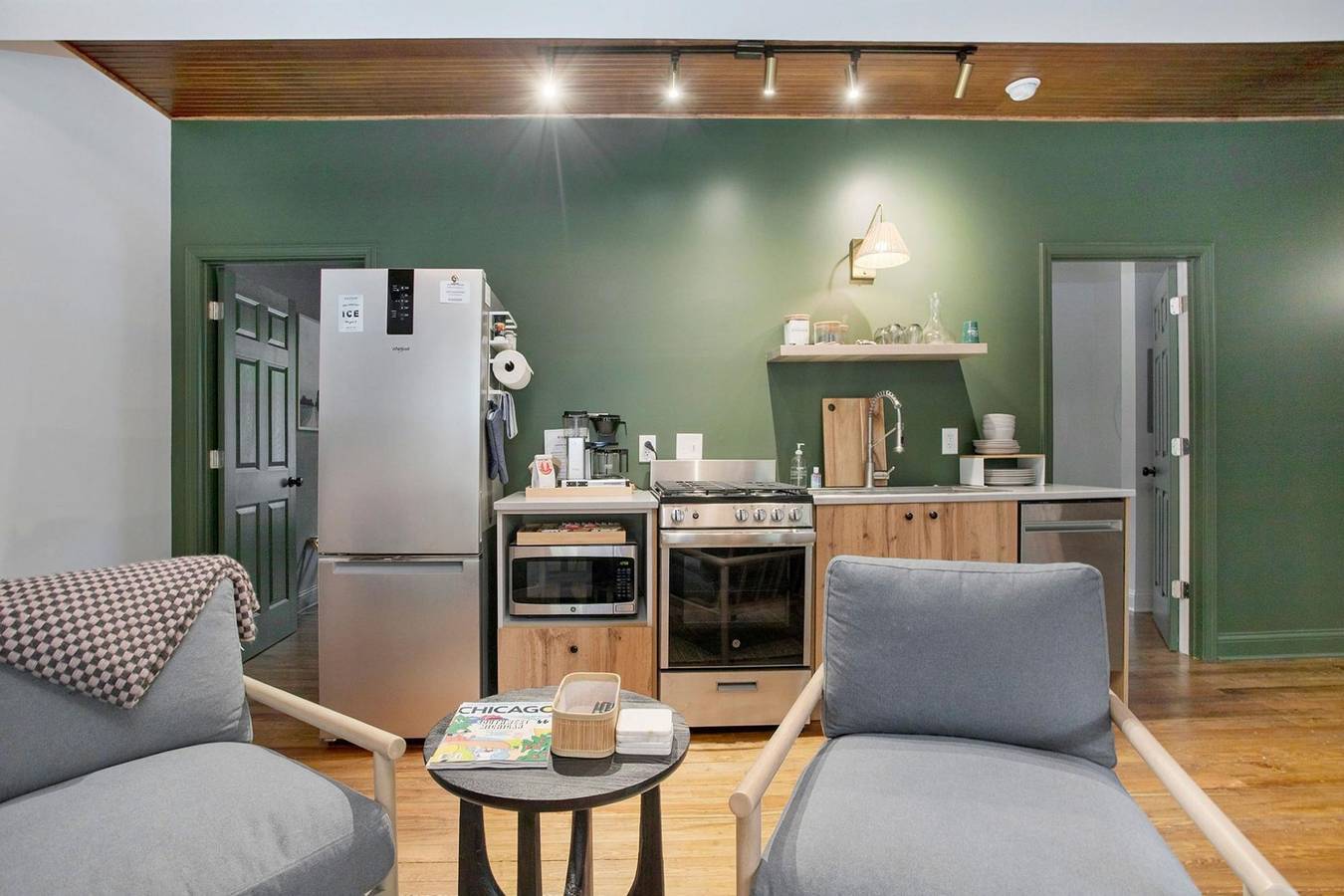 Apartamento entero, The Neighborhood Hotel Grand Beach Suite 6 - Two Bedroom w Bunk in Condado de Berrien