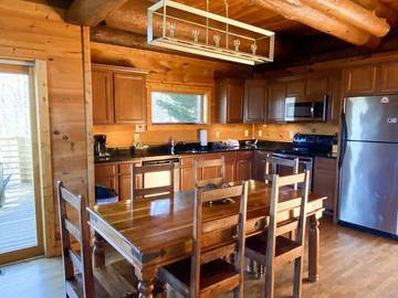 Log Cabin for 8 Guests in Fontana Lake, Swain County, Picture 3