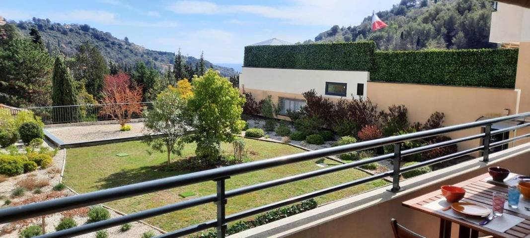 Gîte pour 3 personnes, avec vue ainsi que balcon et piscine à Gorbio - 3