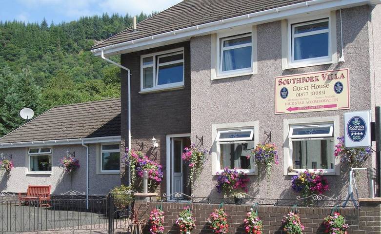 Gîte pour 2 personnes, avec jardin à Callander