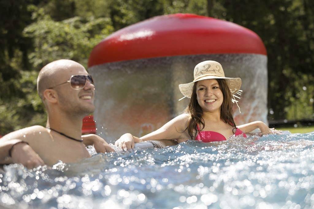 Ganze Ferienwohnung, Apartment"1"/Wohn-Schlafraum/Dusche/Wc,Tv,Balkon in Kössen, Kaiserwinkl