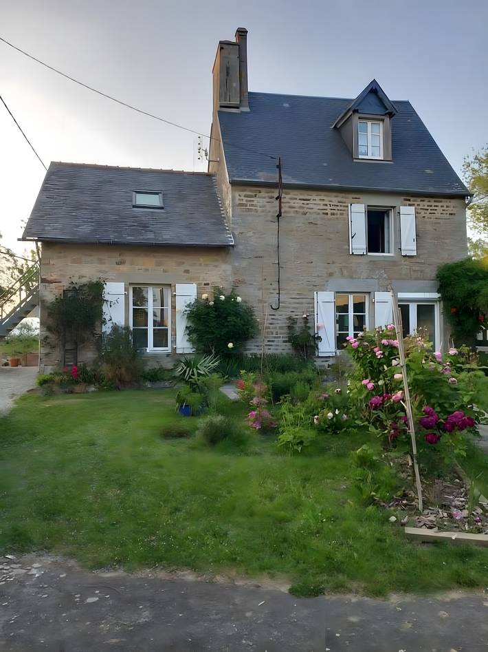Gästezimmer 'La Châtre - Sartilly Baie Bocage - Chambre Randonneur' mit Terrasse, Garten und Wlan in Sartilly-Baie-Bocage, Côte de la Déroute