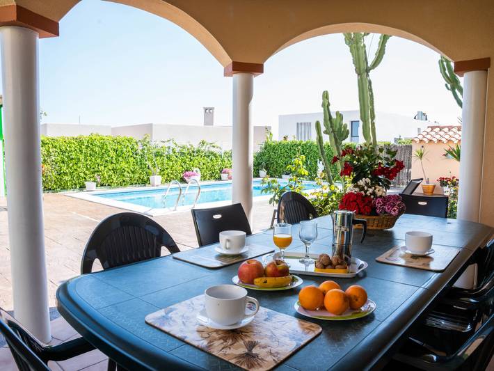 Ferienhaus für 9 Personen, mit Garten und Terrasse sowie Pool an der Costa Dorada - 2