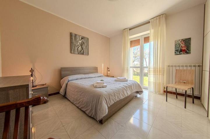 Gîte pour 10 personnes, avec Balcon et Jardin à Scala - 2