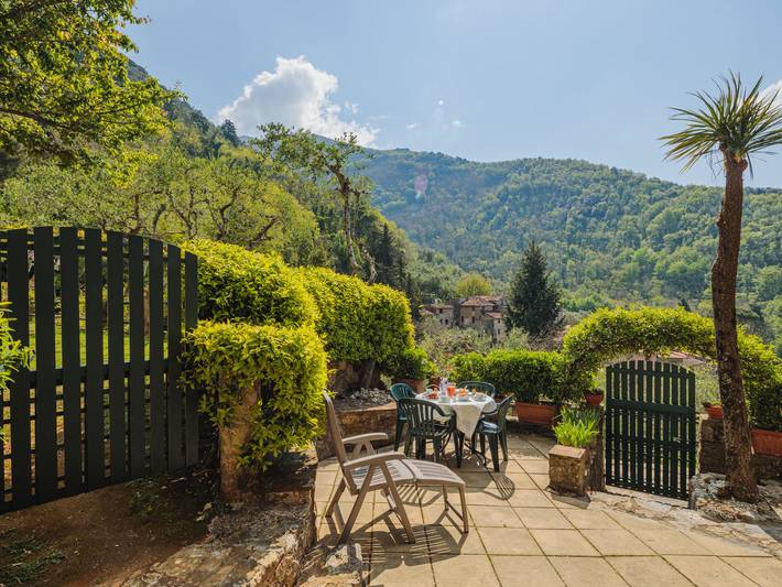 Ferienhaus für 3 Personen, mit Seeblick und Garten sowie Terrasse und Ausblick in Italien - 3