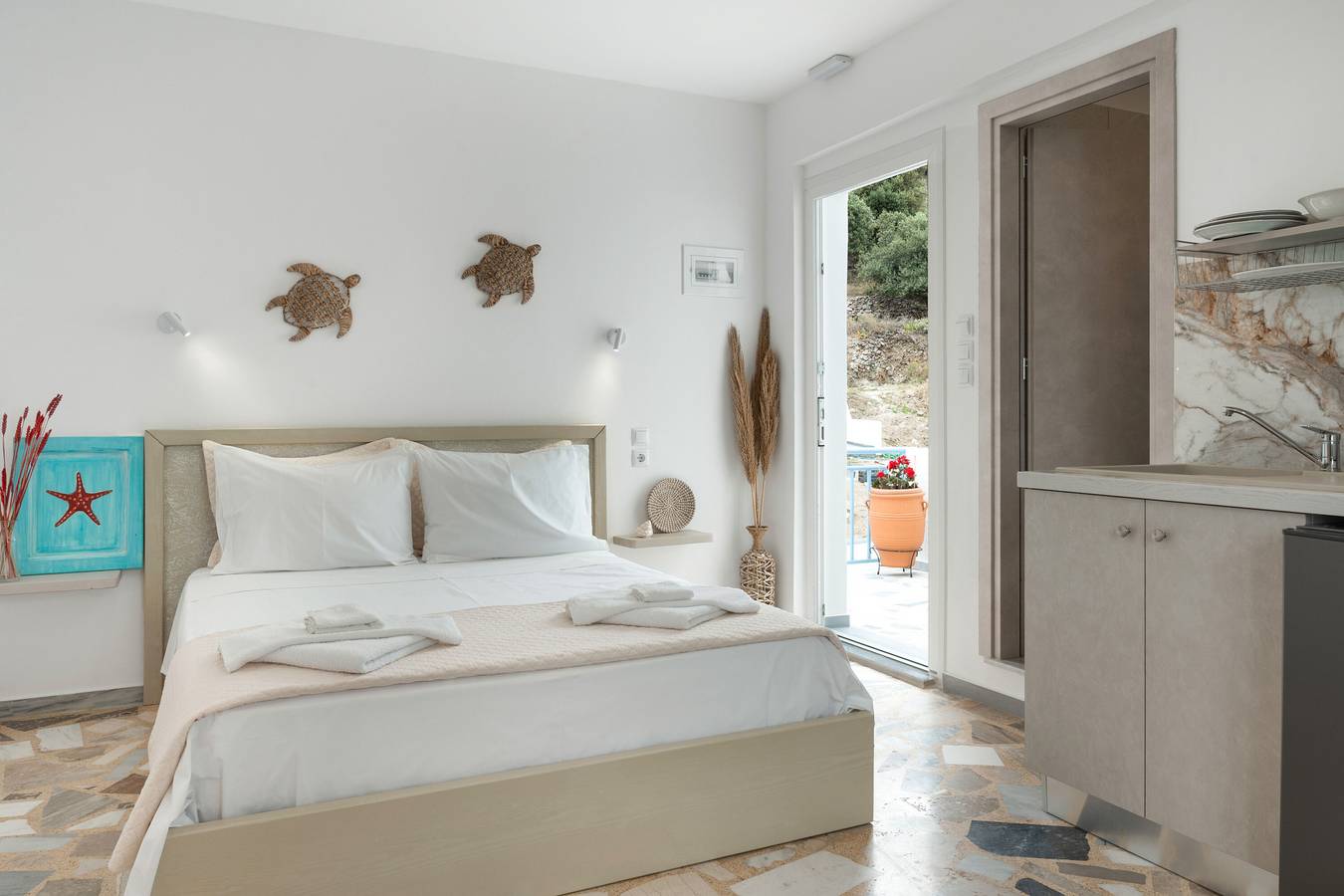 Ganze Wohnung, Apartment 'Double Studio No 10' mit Balkon und Wlan in Panormos, Kalymnos