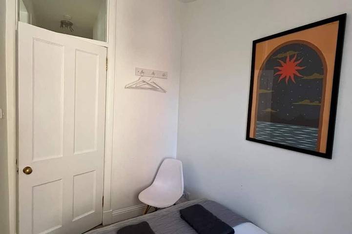 Appartamento intero, Bright 2 bedroom 1st floor flat near The Meadows in Edimburgo, Lothian