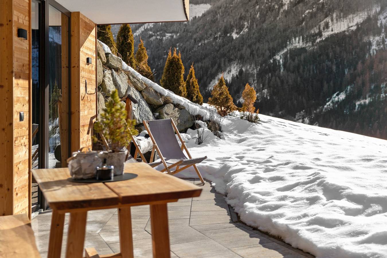 Ganze Wohnung, Ferienwohnung 'Chalet-Suite Wasser' mit Bergblick, privater Terrasse und Wlan in Mühlwald, Zillertaler Alpen