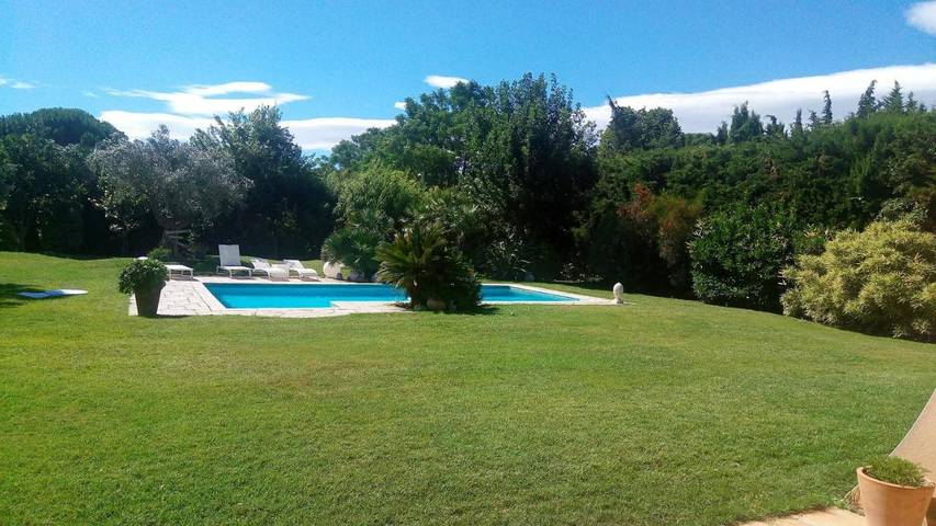 Chambre d’hôte pour 2 personnes, avec Jardin et Piscine