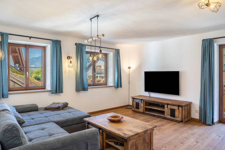 Ferienwohnung für 4 Personen, mit Balkon und Garten an der Zugspitzland - 3