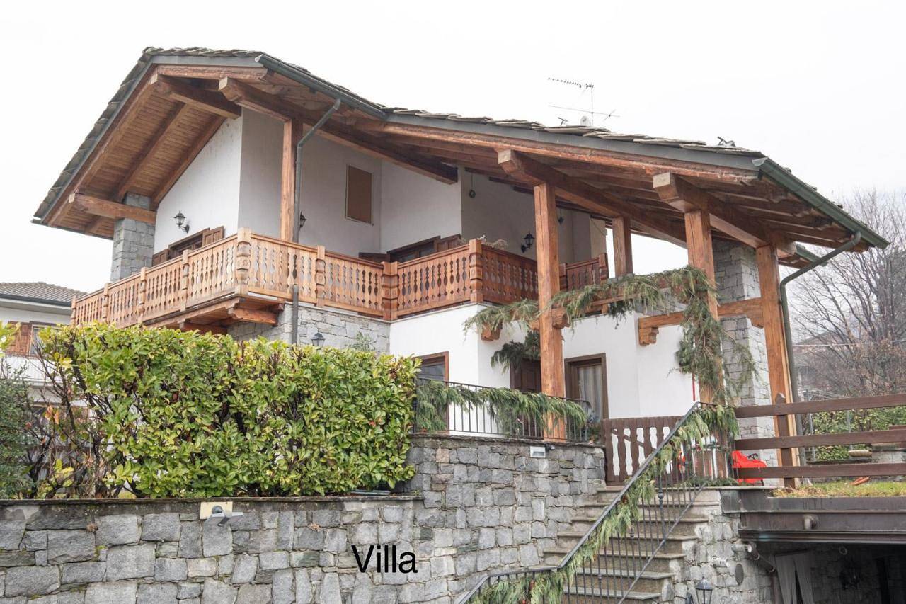 Appartement entier, Casa tipica valdostana in Saint-Christophe, Alpes valaisannes
