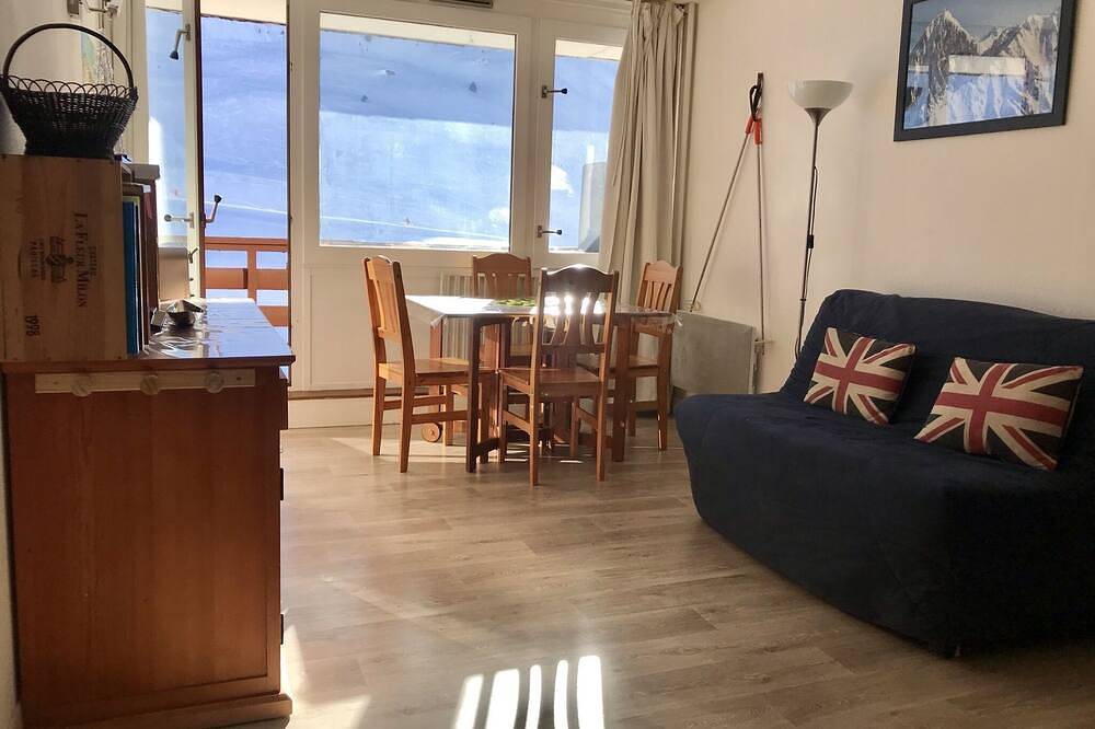 Ganze Wohnung, At 1850 M'Altitude at the foot of the slopes and close to all amenities in La Mongie, Bagnères-de-Bigorre