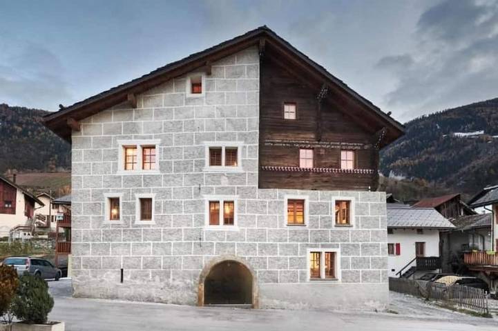 Location de vacances pour 6 personnes, avec jardin dans Réchy
