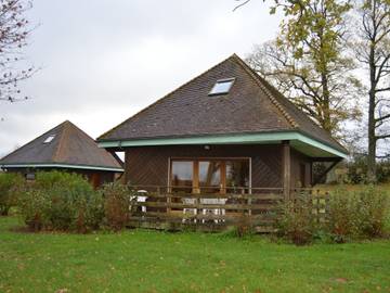 Gîte pour 7 personnes, avec terrasse dans Indre