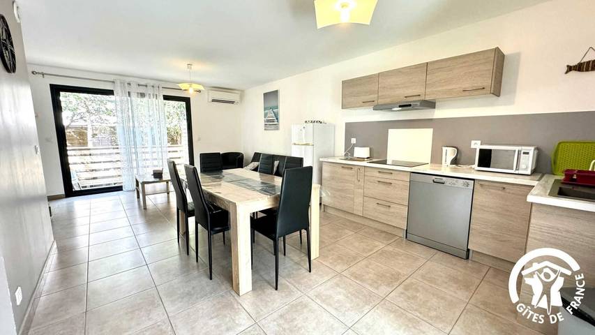 Gîte pour 5 personnes, avec Terrasse et Jardin
