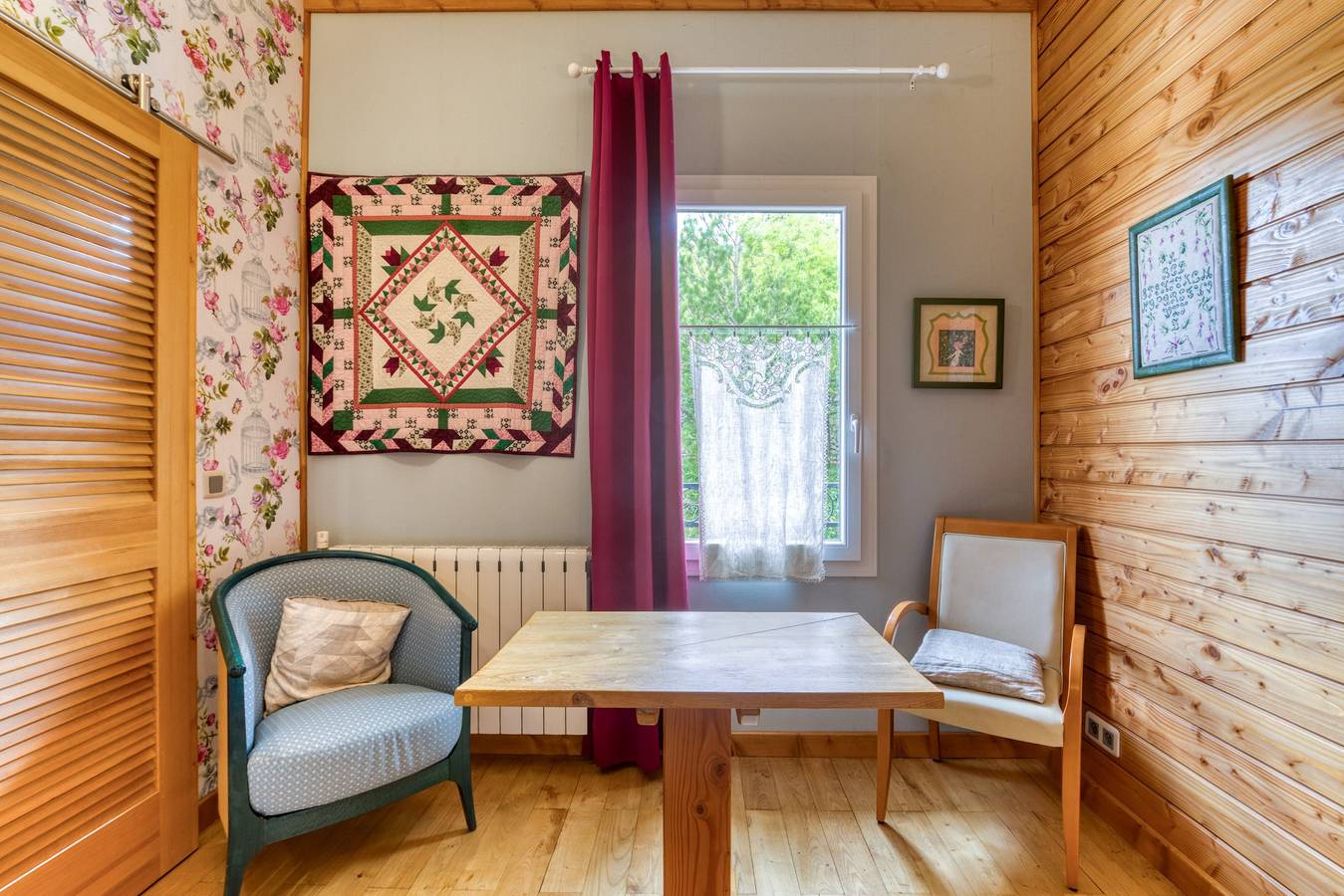 Chambre d’hôtes « Chambre Madeleine » avec piscine partagée, terrasse partagée et Wi-Fi in Soubès, Région de Lodève