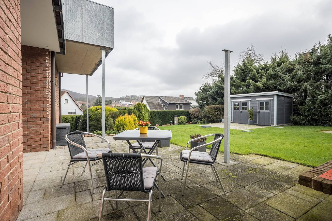 Ganze Wohnung, Ferienwohnung "Sunshine" mit privater Terrasse, privatem Garten und Wlan in Porta Westfalica, Kreis Minden-Lübbecke