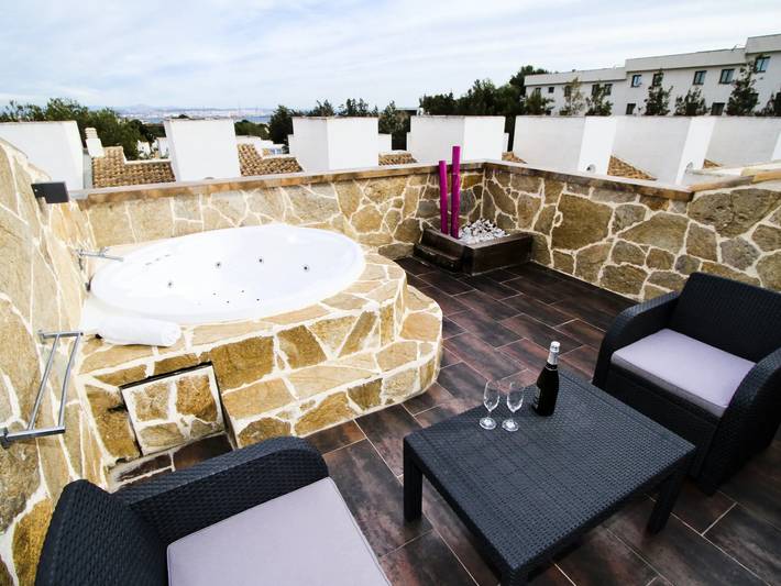 Villa pour 8 personnes, avec piscine et jardin, animaux acceptés à Salou