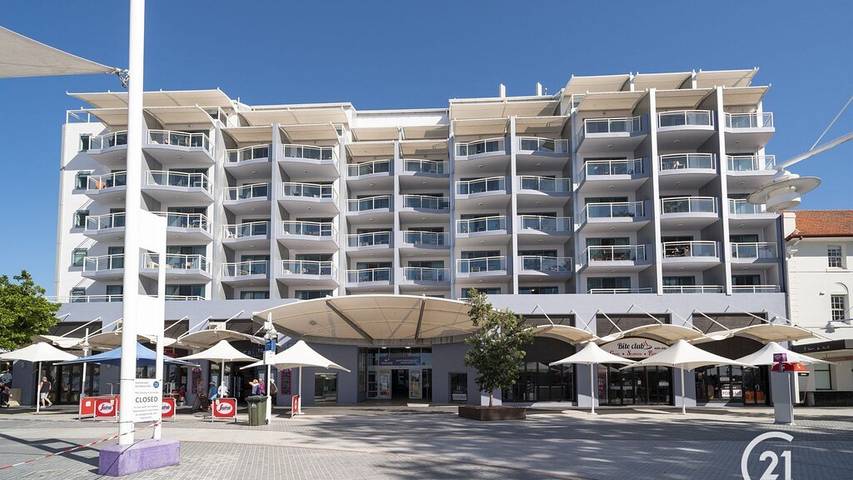Holiday rental for 4 people, with balcony and pool in The Entrance