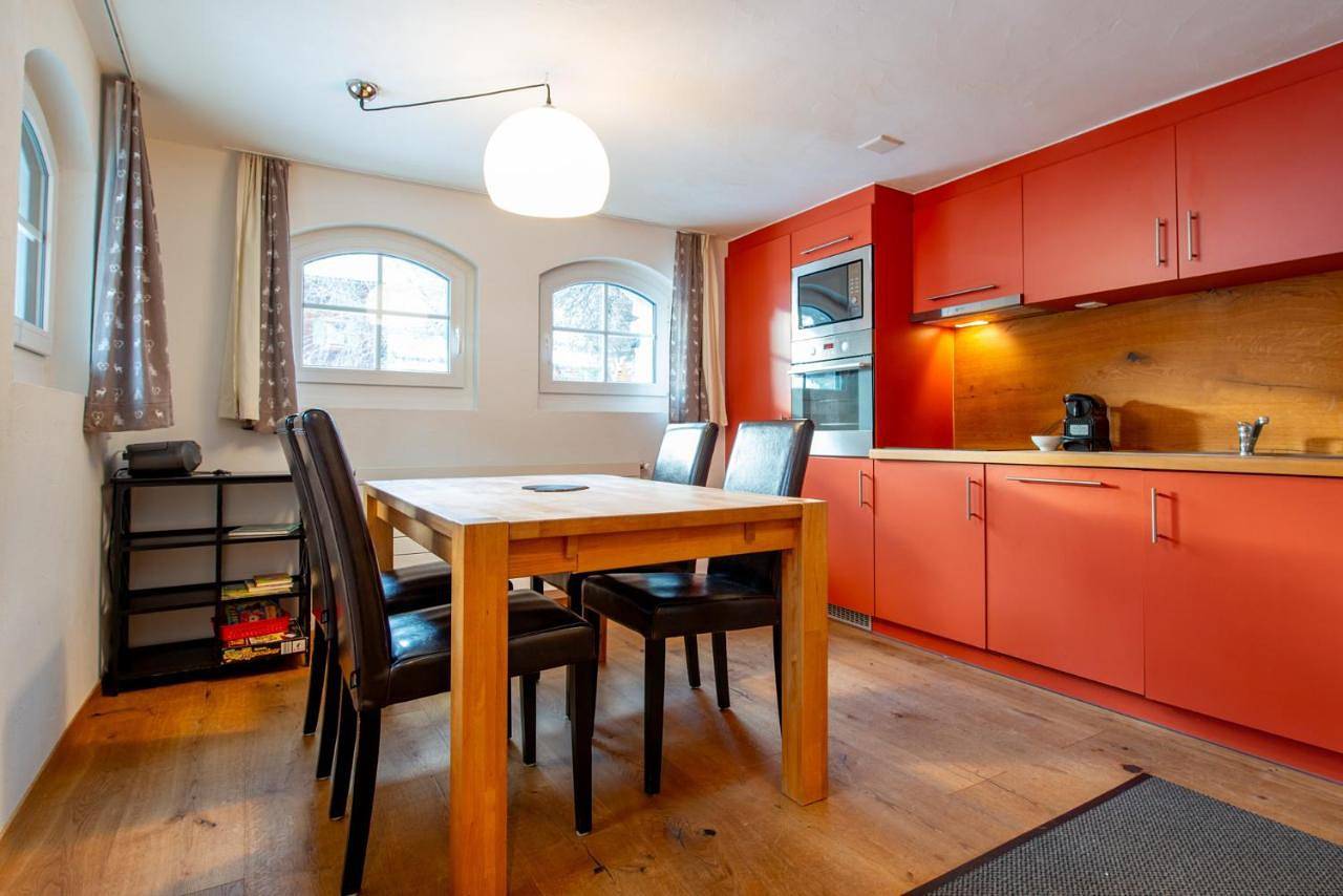Ganze Wohnung, Two-Bedroom Apartment with Balcony in Wiler, Brig - Goms & Umgebung
