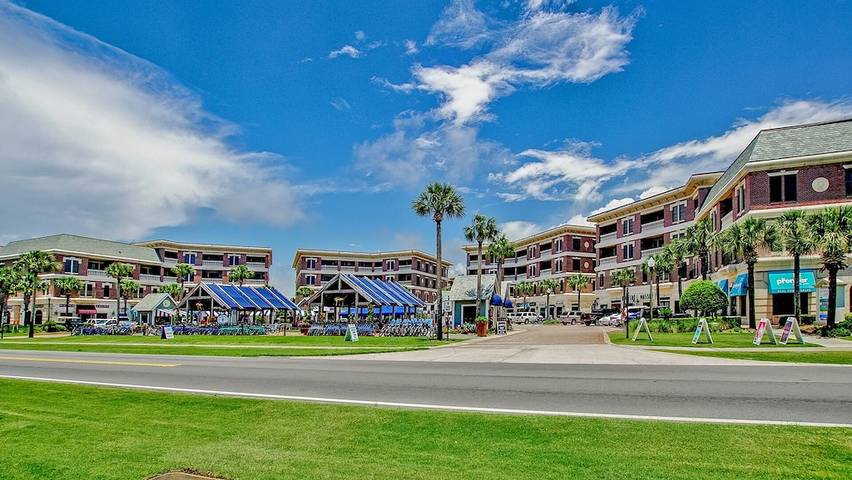 Vacation rental for 6 people, with pool and balcony as well as children pool and hot tub the Florida Panhandle