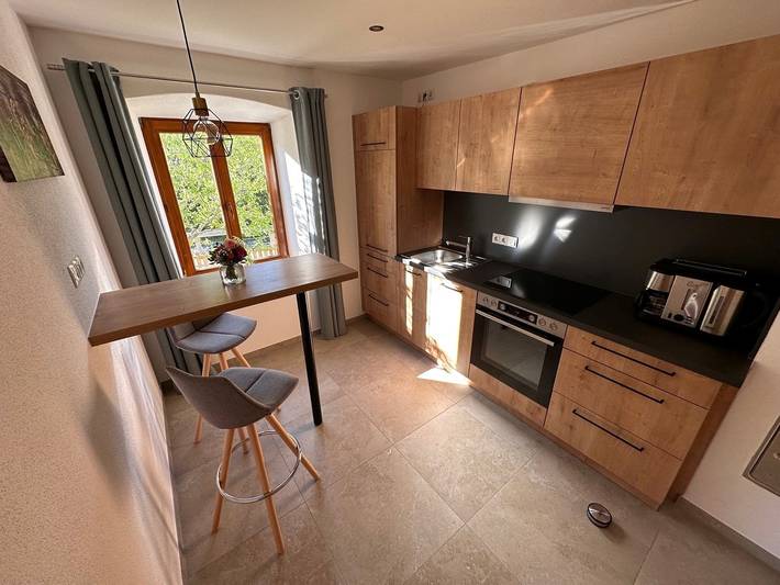 Ganze Ferienwohnung, Ferienwohnung Schlossblick - Ferienwohnung Schlossblick 60 qm, sep. Schlafzimmer, Erdgeschoss, Barrierefrei in Kampenwand, Aschau im Chiemgau