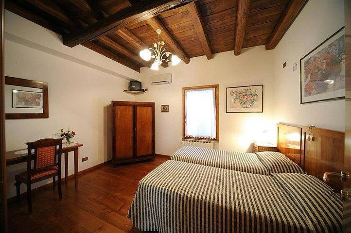 Appartamento per 3 persone, con Balcone e Giardino nonché Panorama a Marcon