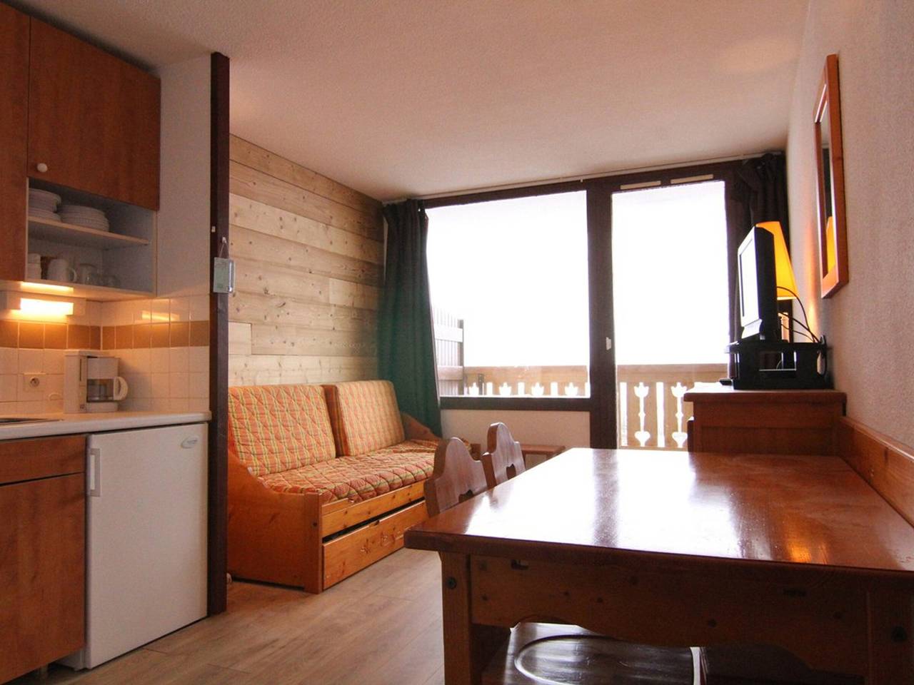 Ganze Wohnung, Studio gemütlich für 4 Personen, 24.5m², Südbalkon, Alpe d'Huez, Nähe Pisten in Huez, Nationalpark Écrins