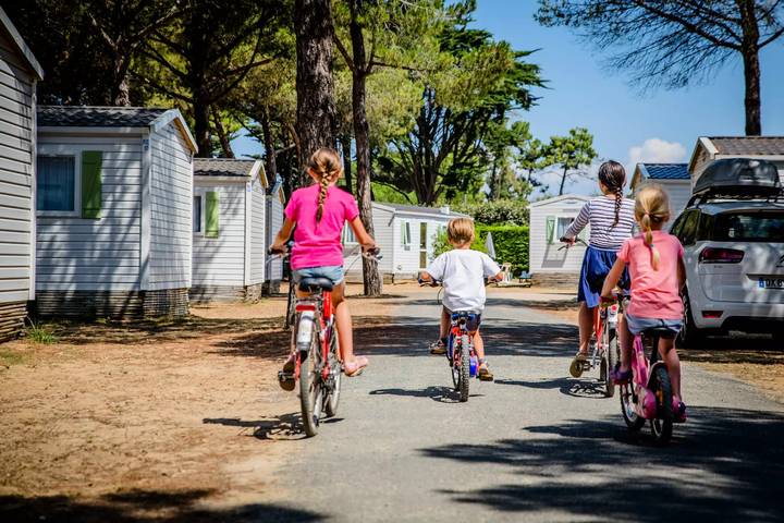 Camping für 4 Personen, mit Pool und Terrasse auf der Ile de Re - 4