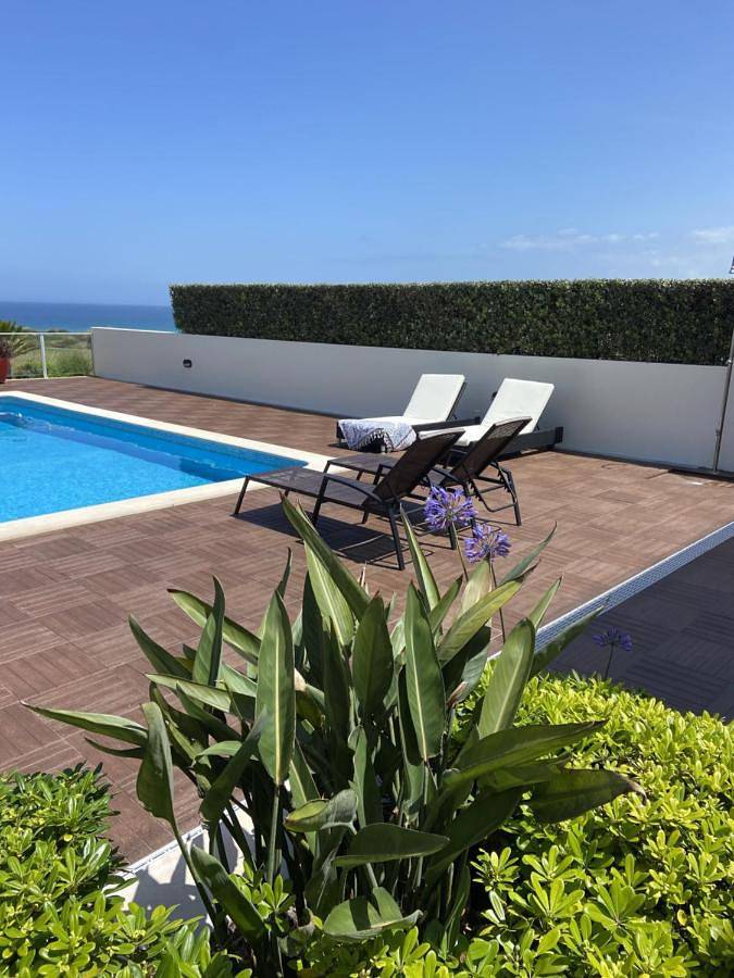 Atlantic Villa Luxury by the Sea 7 in Amoreira, Leiria distrito