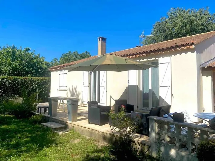 Chalet para 6 personas, con terraza y jardín - 1