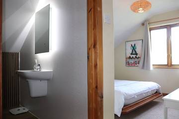 Bed And Breakfast for 6 Guests in Stirling region, Scotland, Picture 4