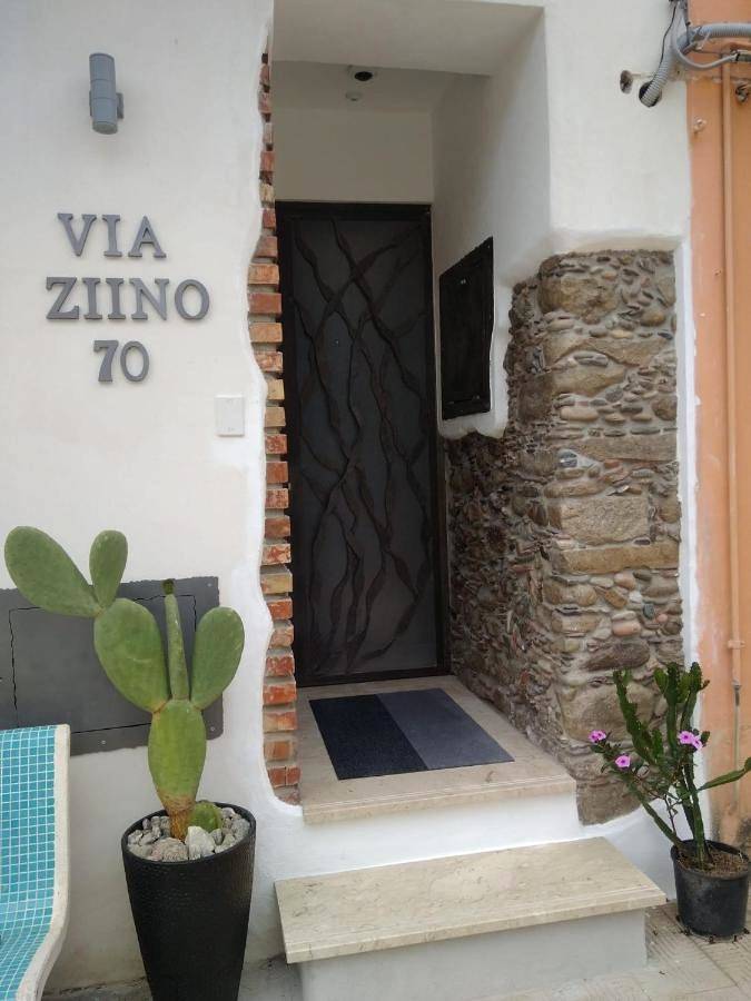 Appartamento per 4 persone, con Balcone e Terrazza nonché Panorama a Oliveri