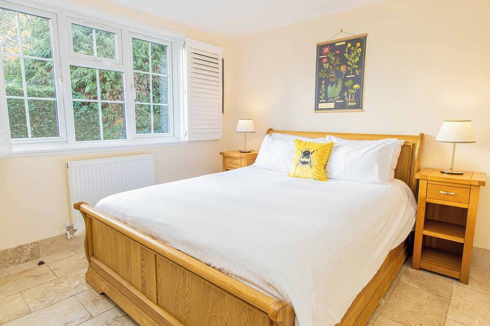 Rosemary Cottage 5 * Familie & barrierefrei, Tennisplatz schöne Gelände in Yalding, Kent
