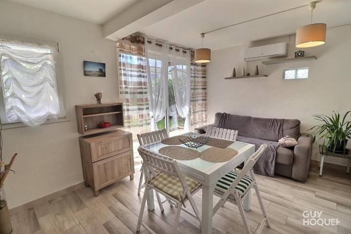 Chalet pour 8 personnes, avec jardin et vue, adapté aux familles à Gruissan Plage - 4