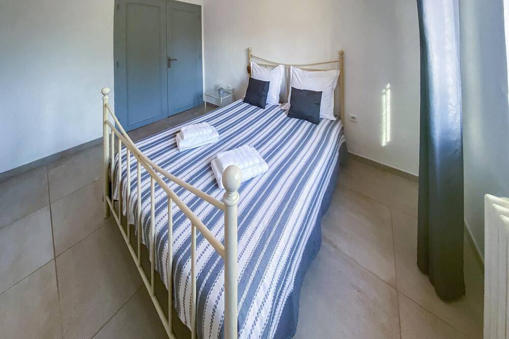 2 bedroom stunning home in Sorgues in Sorgues, Vaucluse