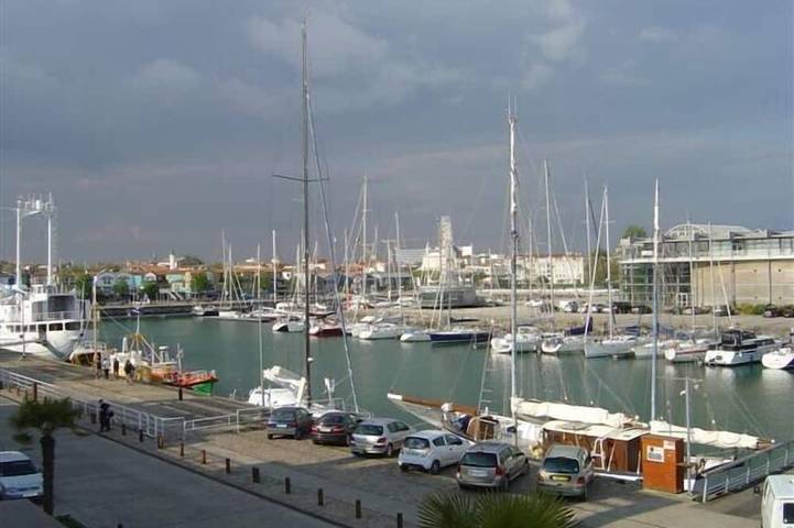 Gîte pour 2 personnes, avec Terrasse dans Aquarium de la Rochelle