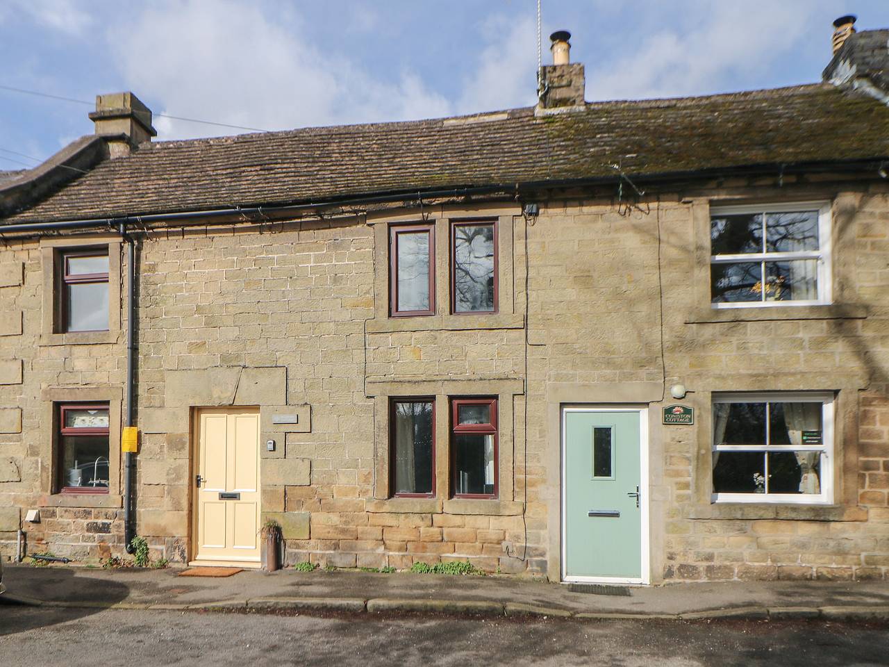 Mulberry Cottage in Youlgreave, Derbyshire