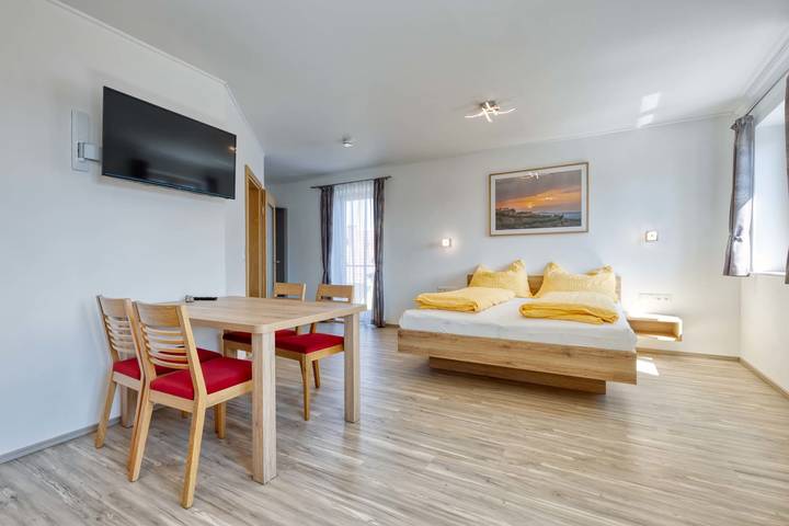 Ferienwohnung für 4 Personen, mit Garten, kinderfreundlich