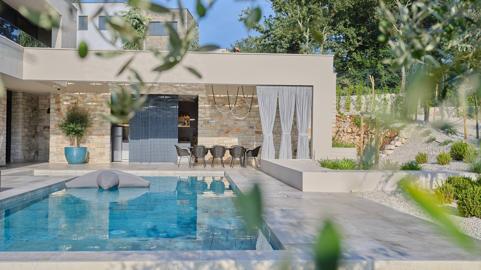 Villa Volpe Verde by Villas Guide in Kaštel (Plovanija), Buje