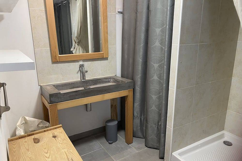 Appartement entier, Appartement indépendant au cœur de la garrigues. Jardin spa. animal accepté in Pignan, Côte méditerranéenne (France)