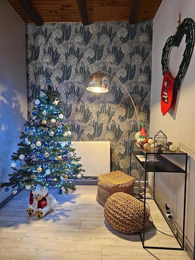 Gîte pour 7 personnes, avec vue et jardin, adapté aux familles à La Houssière - 2