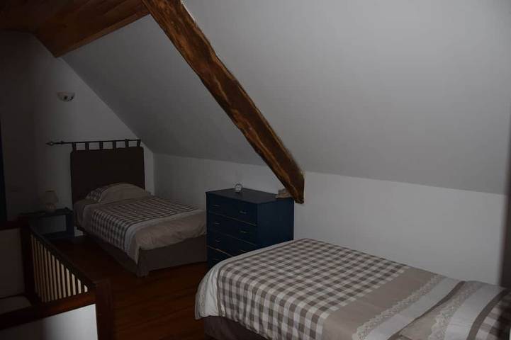 Location de vacances pour 6 personnes, avec jardin et terrasse à Astugue - 2