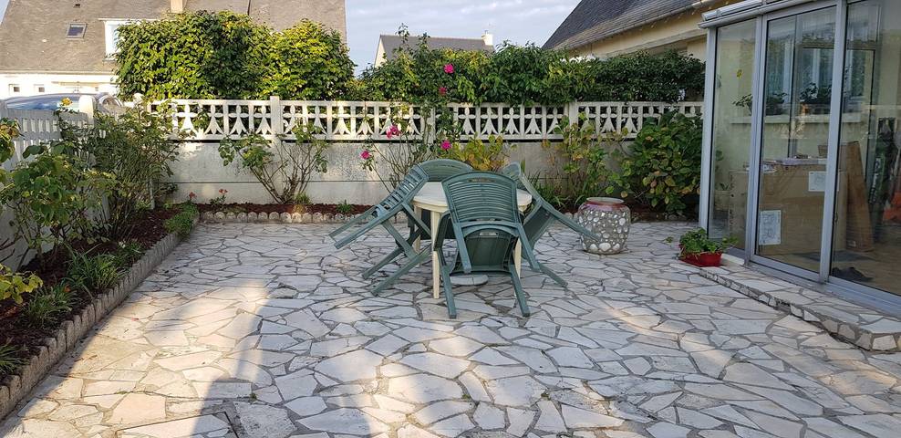 Gîte pour 6 personnes, avec terrasse et jardin - 1